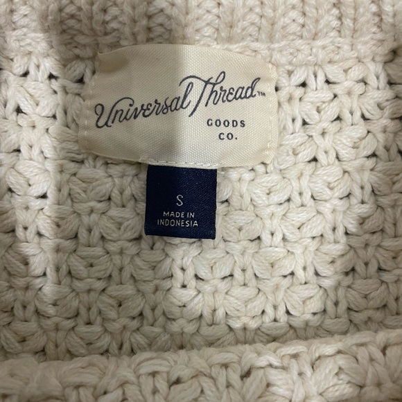 Universal Thread Cream Textured Sweater - Picture 2 of 2